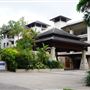 Pullman Palm Cove Sea Temple Resort & Spa
