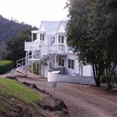 Maleny Manor