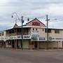Winton - Tattersals Hotel