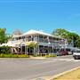 Port Douglas - Court House Hotel