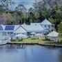 Magnolia Lakehouse Maleny