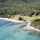 Paradise Cove Resort / Villas / Private Wilderness