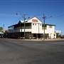 Winton - Tattersals Hotel