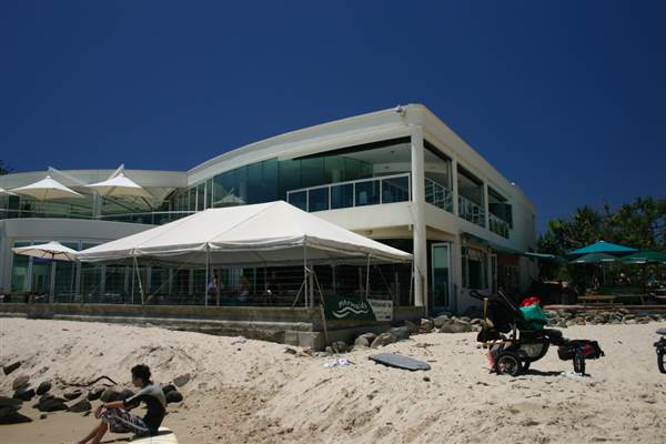 Burleigh Heads - Beach & Surf Club area (24/11/2008)