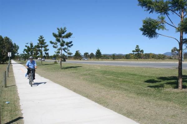 Robina Parkway (2/09/2013)