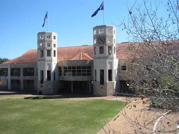 Somerset College - Primary and Secondary School (2/09/2013)