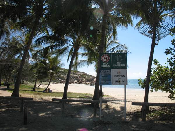 Rose Bay (Bowen) (8/11/2006)