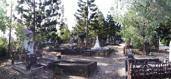 Toowong Cemetery (14/02/2005)