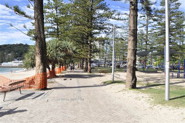Burleigh Heads - Beach & Surf Club area (19/05/2013 - Credits: Angus Ledgerwood)