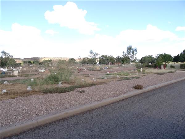 Mount Isa Sunset Lawn Cemetery (27/05/2014)