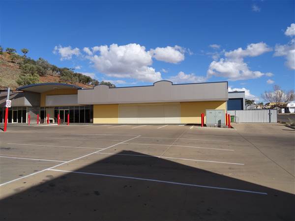 The Overlander Shopping Centre (27/05/2014)