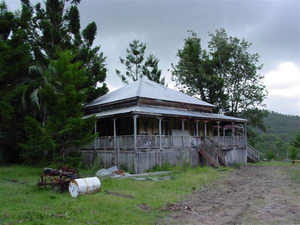 The Backlot, Bonogin - Overview (14/02/2005)