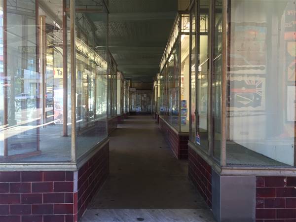 Charters Towers - D & S Building (28/08/2015 - Credits: Neil McGregor)