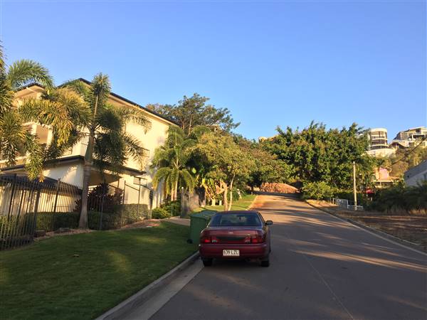 Townsville - Little Street (4/09/2015 - Credits: Neil McGregor)