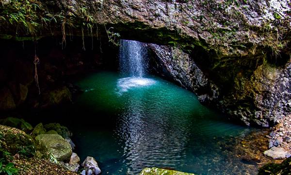 Natural Bridge (Arch & Waterfall) (17/11/2015 - Credits: Neil McGregor)