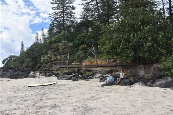 Coolangatta - Marine Parade / Beach (17/05/2019 - Credits: Kathryn Metcalfe)