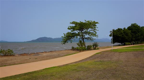 Cardwell - Coastline & Jetty (21/11/2019 - Credits: © Karen Jones)