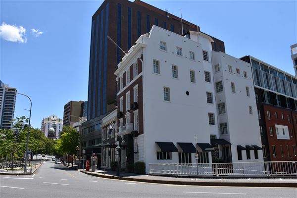 Turbot Street between Edward & Wharf Streets (2/02/2020 - Credits: Kathryn Metcalfe)