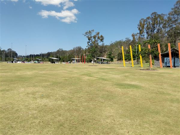 Parkland on the River - Colleges Crossing Recreation Reserve (20/09/2021 - Credits: Kathryn Metcalfe)