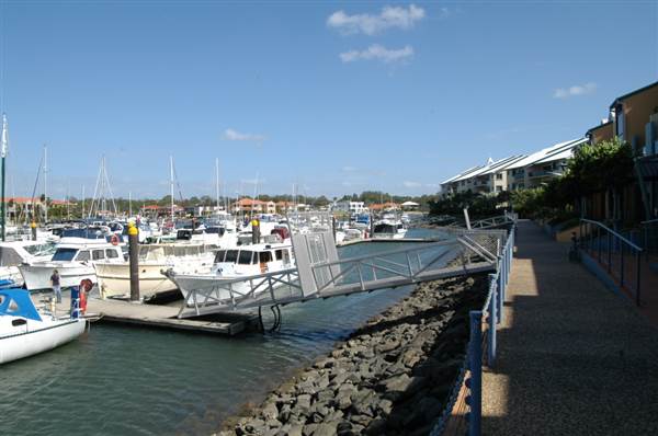 Raby Bay Marina (9/10/2007)