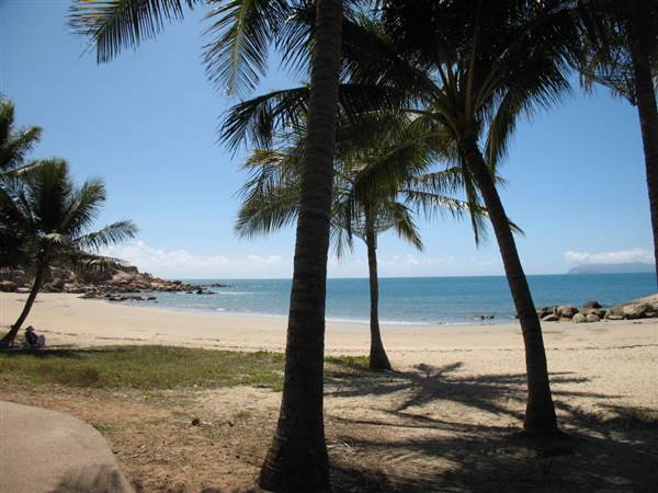 Rose Bay (Bowen) (8/11/2006)