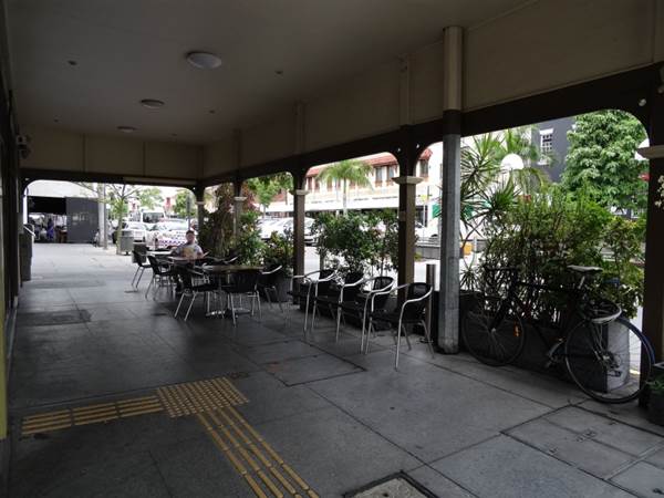 Cnr Logan Rd & Jurgens St (24/01/2014 - Credits: Angus Ledgerwood)
