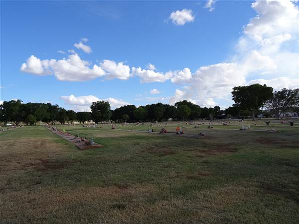 Mount Isa Sunset Lawn Cemetery (27/05/2014)