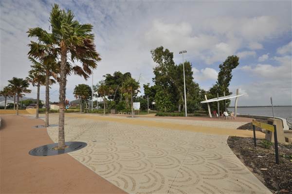 Cardwell - Coastline & Jetty (13/01/2015 - Credits: Angus Ledgerwood)