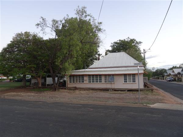 Longreach Township (8/07/2015 - Credits: Neil McGegor)