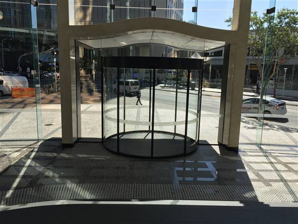 Eagle Street Lobby - Downtown Brisbane (1/04/2016)