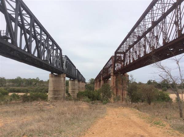 Ravenswood - Bridge (Macrossan Park) (7/02/2017)