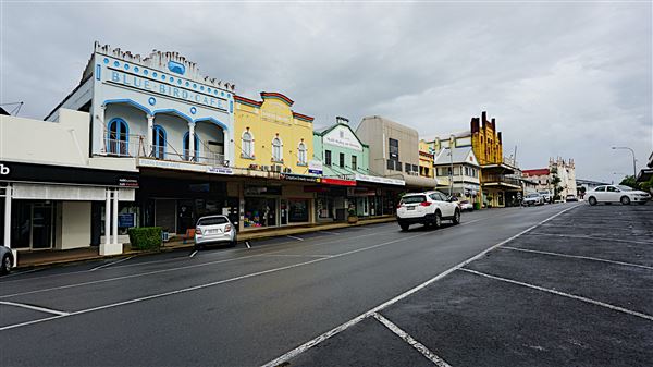 Innisfail - Streetscapes (1/11/2019 - Credits: Karen Jones)