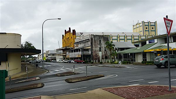 Innisfail - Streetscapes (1/11/2019 - Credits: Karen Jones)