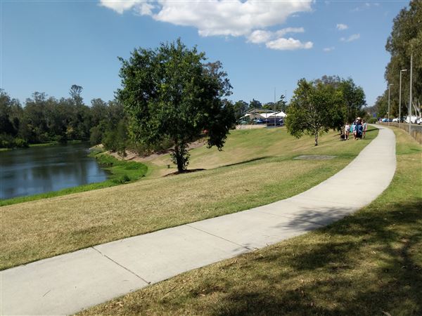 Parkland on the River - Colleges Crossing Recreation Reserve (20/09/2021 - Credits: Kathryn Metcalfe)