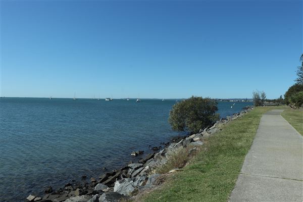 Raby Bay - Foreshore Park (8/05/2023 - Credits: Screen Queensland)