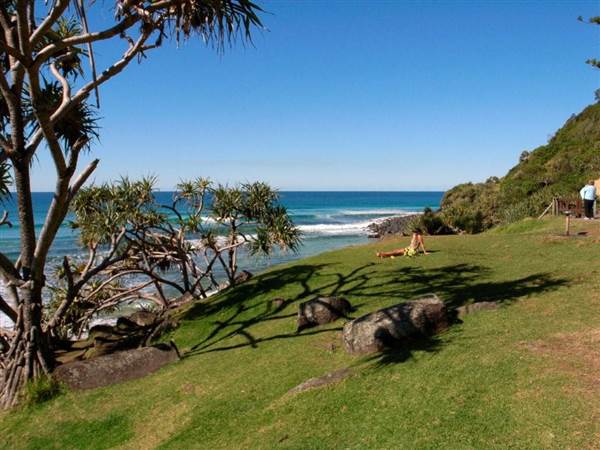 Burleigh Heads - Beach & Surf Club area (24/11/2008)