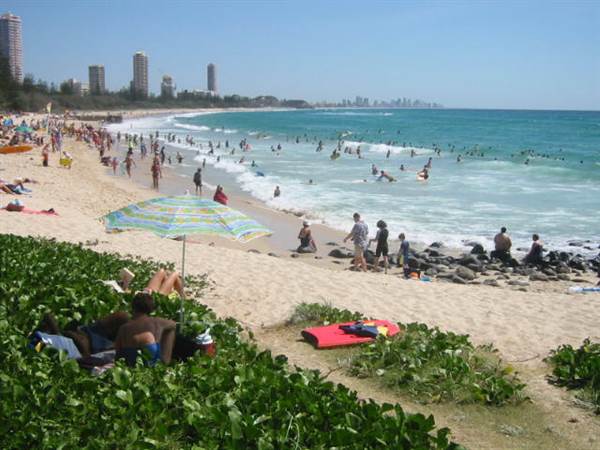 Burleigh Heads - Beach & Surf Club area (24/11/2008)