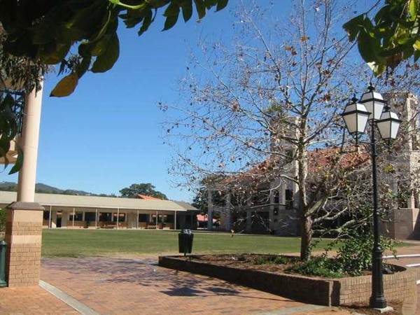 Somerset College - Primary and Secondary School (2/09/2013)