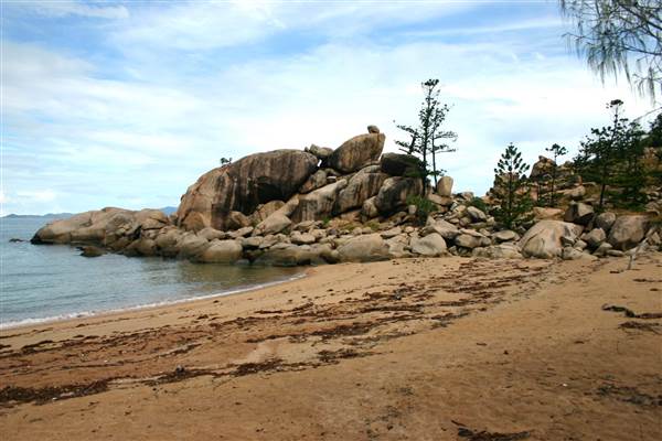 Magnetic Island - Overview (12/10/2007)