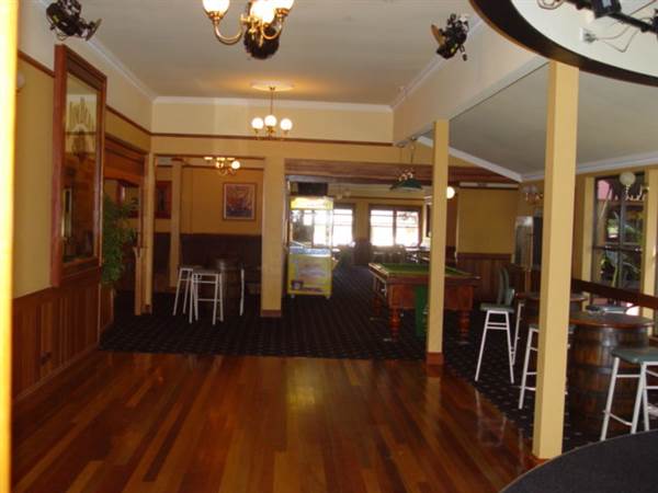 Mapleton Tavern (10/04/2006)
