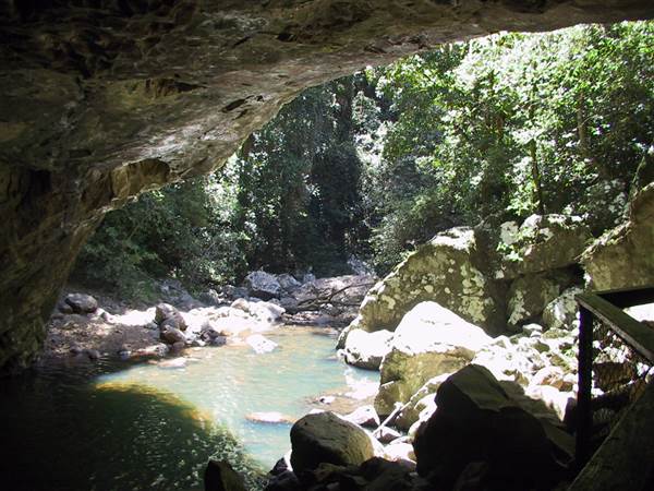 Natural Bridge (Arch & Waterfall) (27/07/2009)