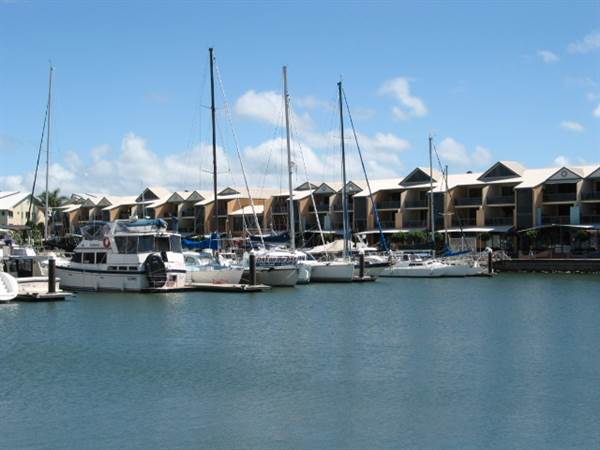 Raby Bay Marina (9/10/2007)