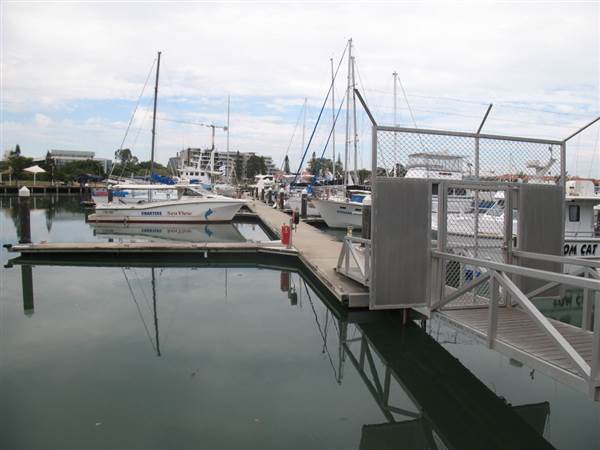 Raby Bay Marina (9/10/2007)