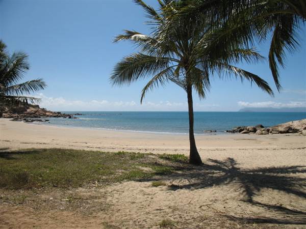 Rose Bay (Bowen) (8/11/2006)