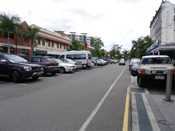 Cnr Logan Rd & Jurgens St (24/01/2014 - Credits: Angus Ledgerwood)