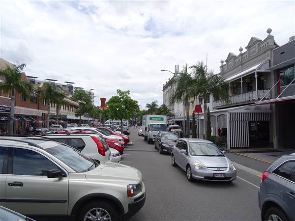 Cnr Logan Rd & Jurgens St (24/01/2014 - Credits: Angus Ledgerwood)