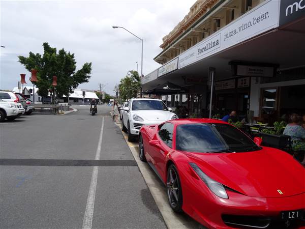 Cnr Logan Rd & Jurgens St (24/01/2014 - Credits: Angus Ledgerwood)