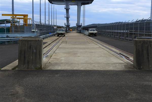 Lake Wivenhoe - Roads & Dam Wall (3/02/2014)