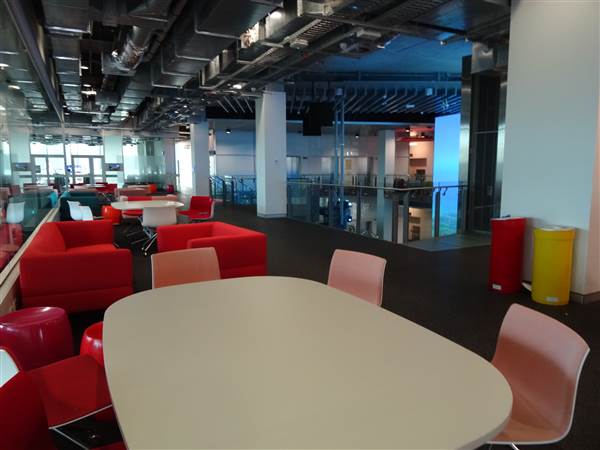 QUT Garden Point - Science & Engineering Centre - Interior