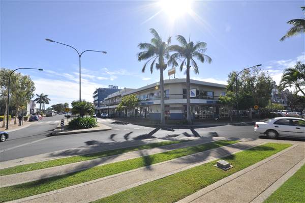 Bundaberg - City Streetscapes (27/05/2014)